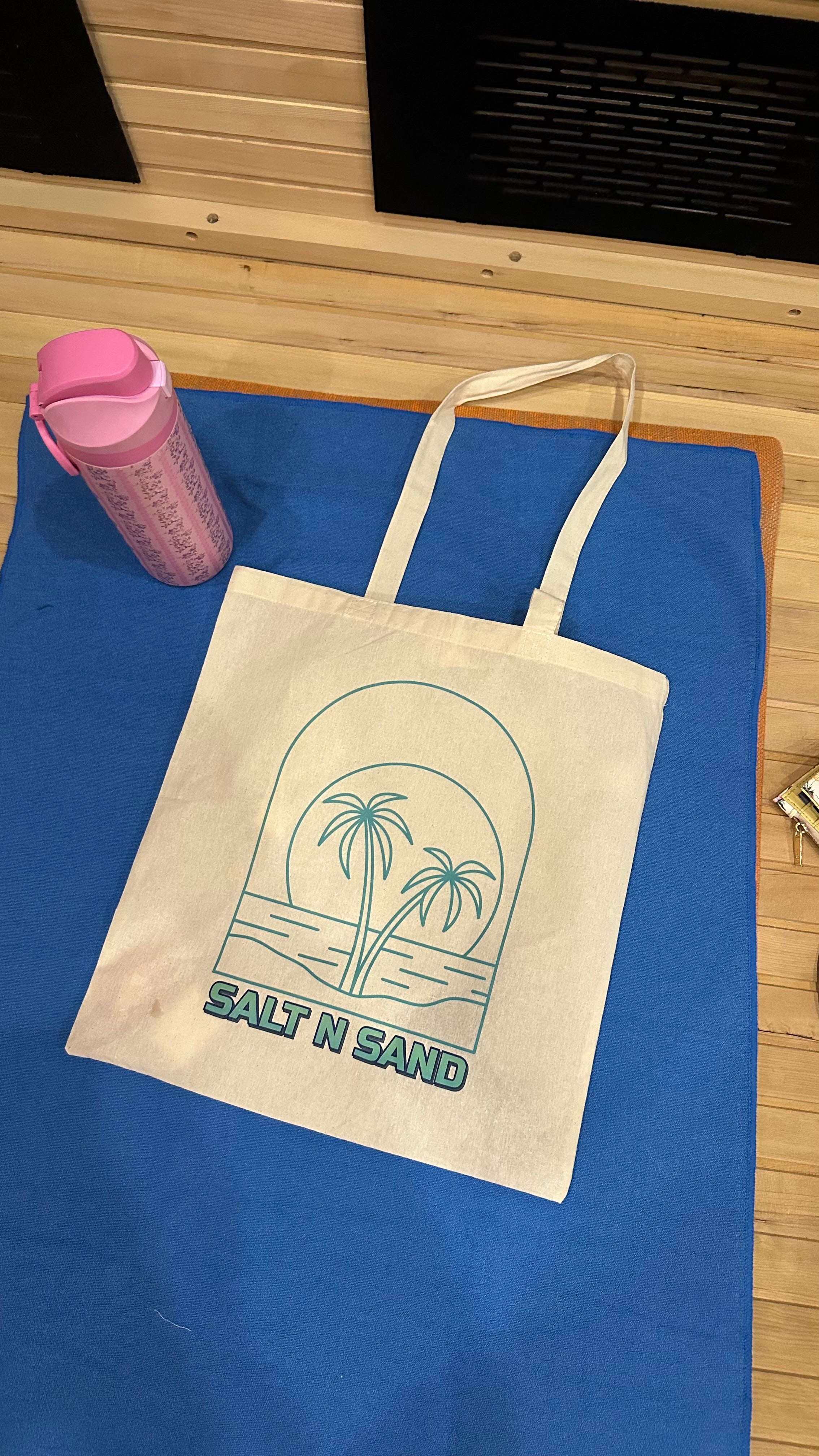 GREEN PALM TOTE