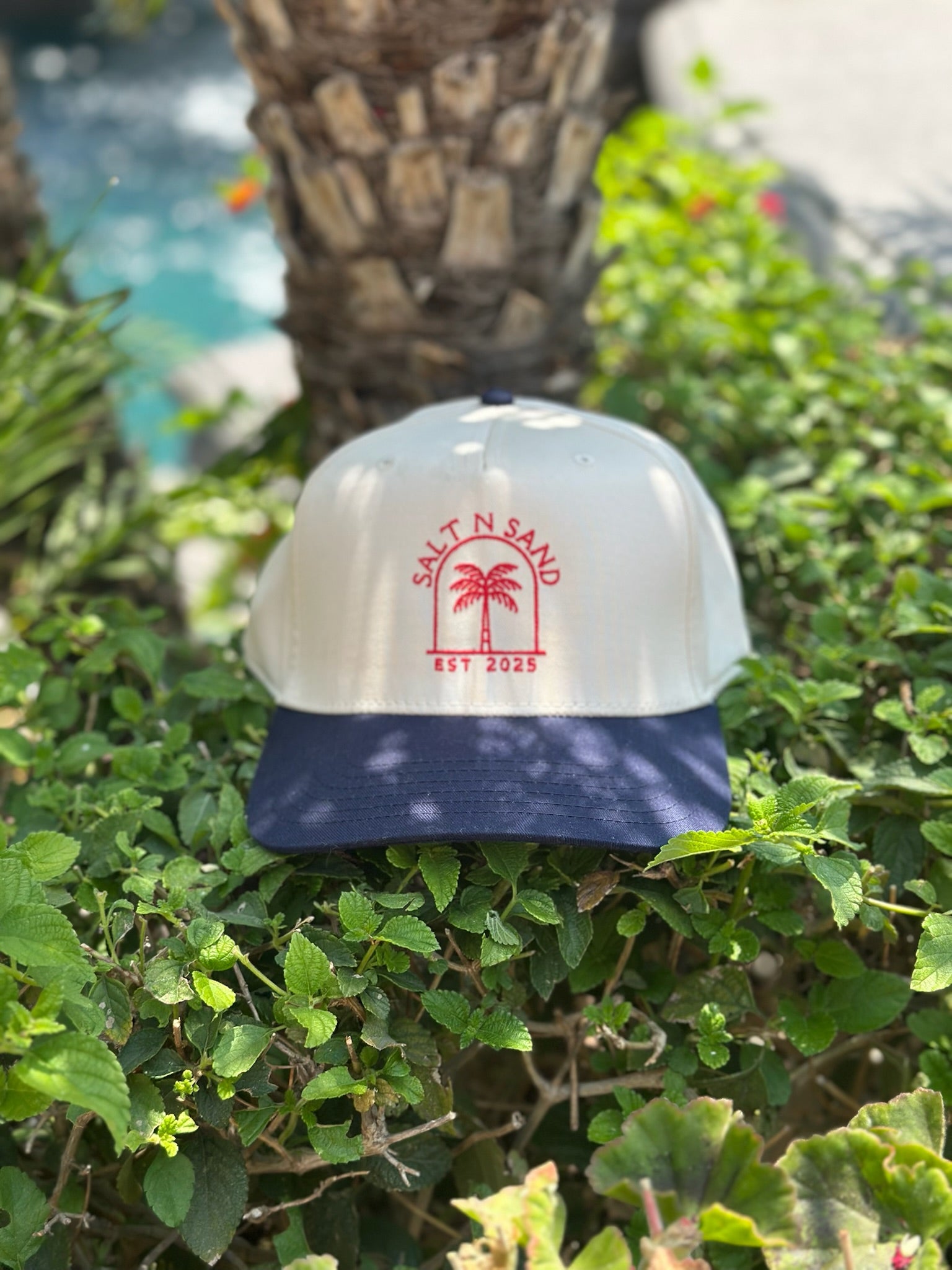 RED PALM HAT